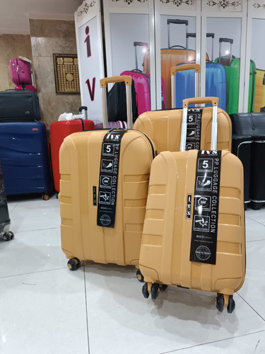 خرید چمدان مسافرت