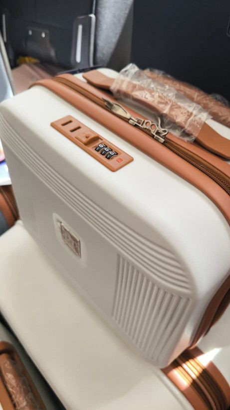 آرایشی همراه با قفل TSA